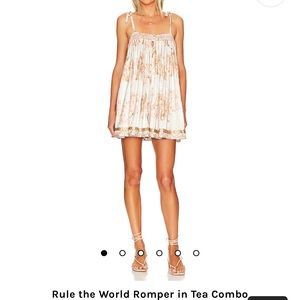 NEW WITH TAGS!! Adorable Free People Romper - perfect for summer Size XS